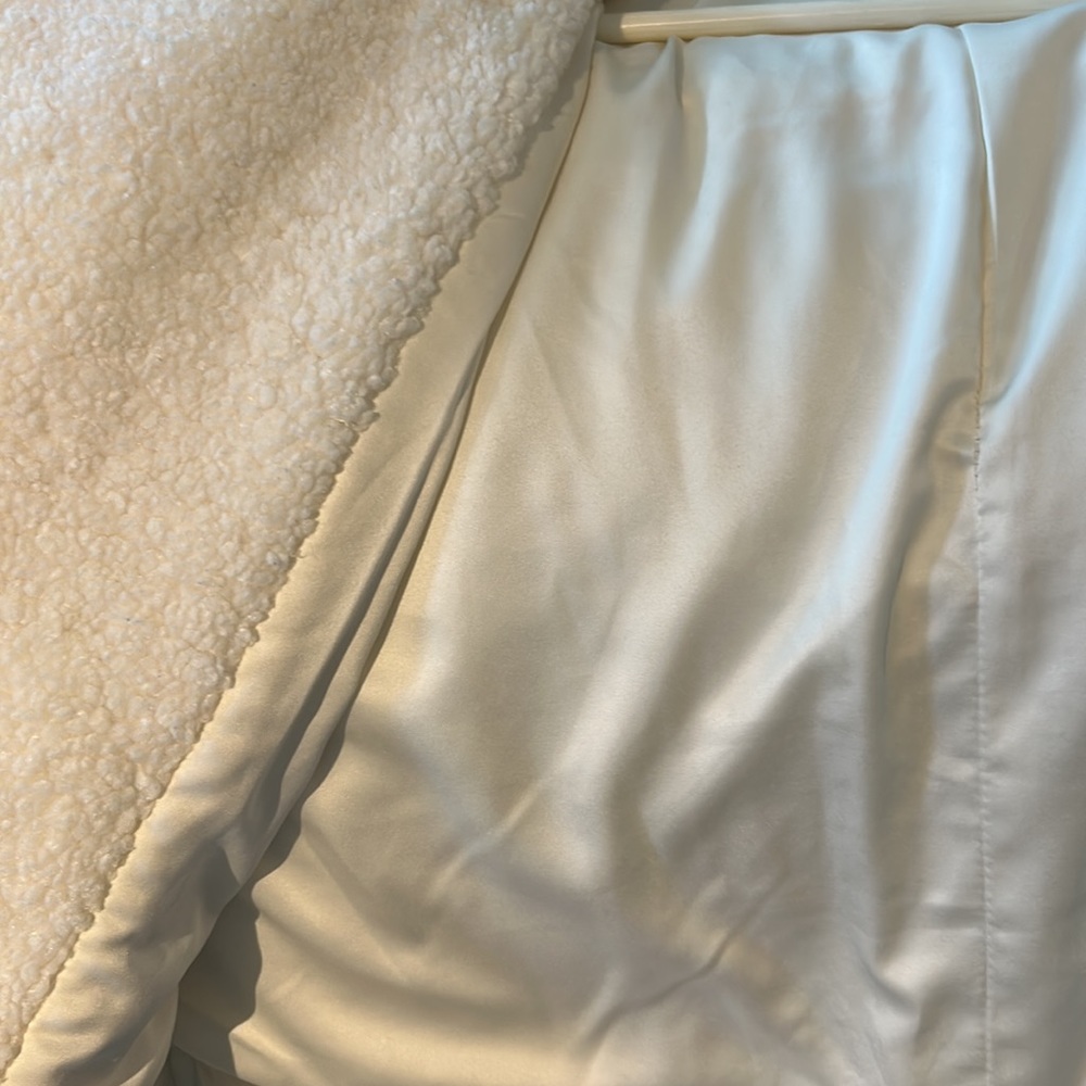 White Jacket - Picture 5 of 5